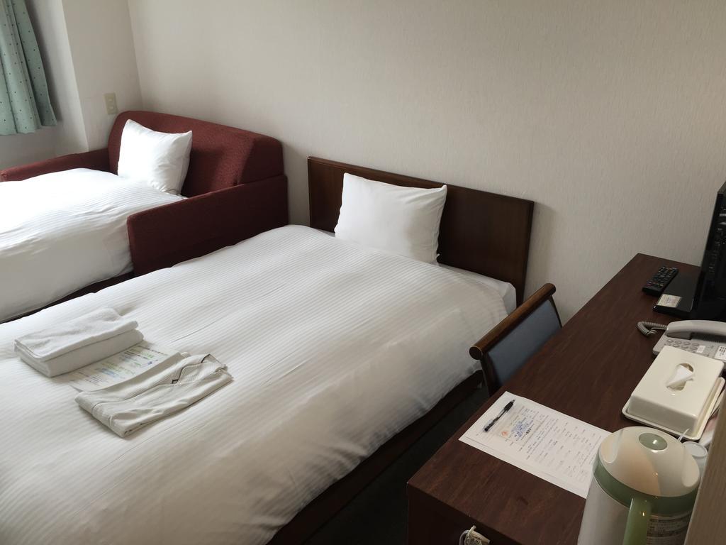 Hotel Green City Сендай Экстерьер фото